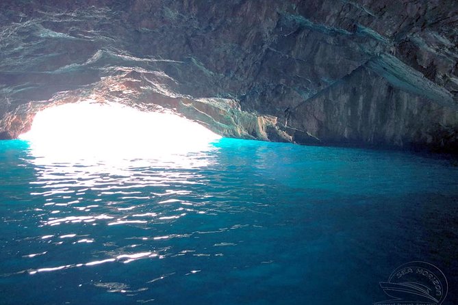 Blue Cave & Lady of the Rocks 3 hrs private tour (up to 5 pax) - Submarine tunnels and Mamula