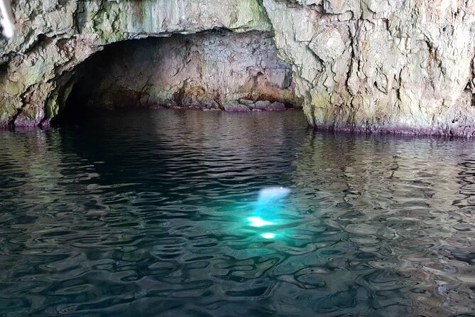 Blue Cave & Vis Island speedboat tour from Hvar - Lunch on Vis, Hvar, or the Pakleni Islands
