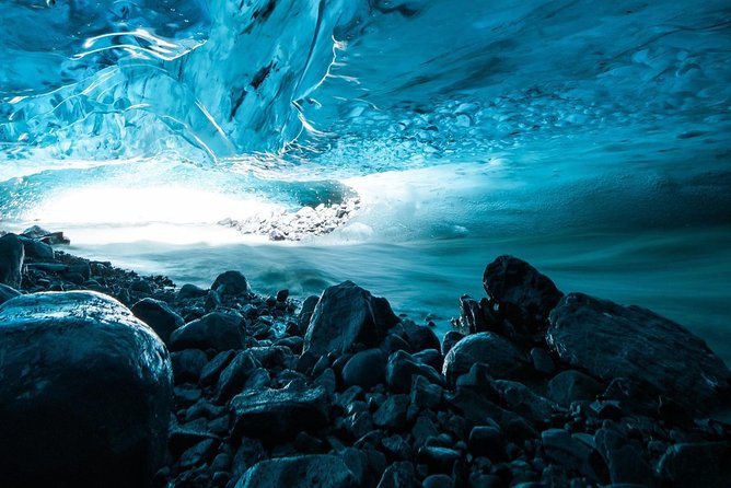 Blue Ice Cave Adventure - Crossing Breiðamerkurjökull’s rough approach