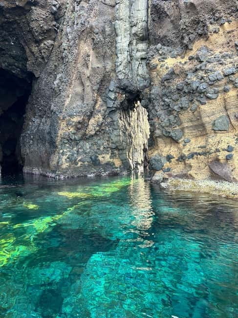 Boat Tour: Island hopping by dinghy with cave visits and snorkeling - Swimming and snorkeling in the marine reserve