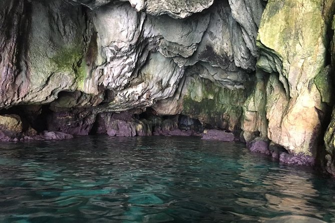 Boat tour of Ortigia Island and sea caves - At a glance