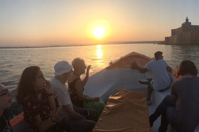 Boat tour of Ortigia Island and sea caves - The meeting point on Via Senatore Giuseppe Maielli