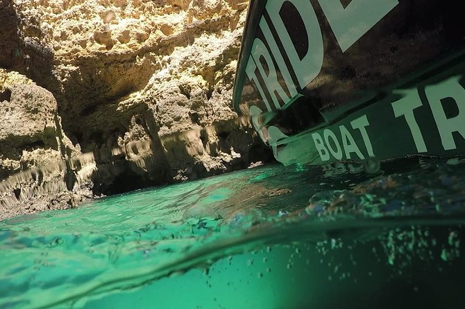 Boat Trip to the Benagil Caves from Armação de Pêra - When the one-hour length is an advantage