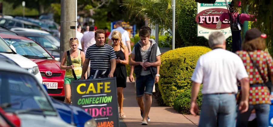 Brisbane: Daytime Glow Worm Caves Hop-on Hop-off Bus Tour - Practical details that make the day smoother