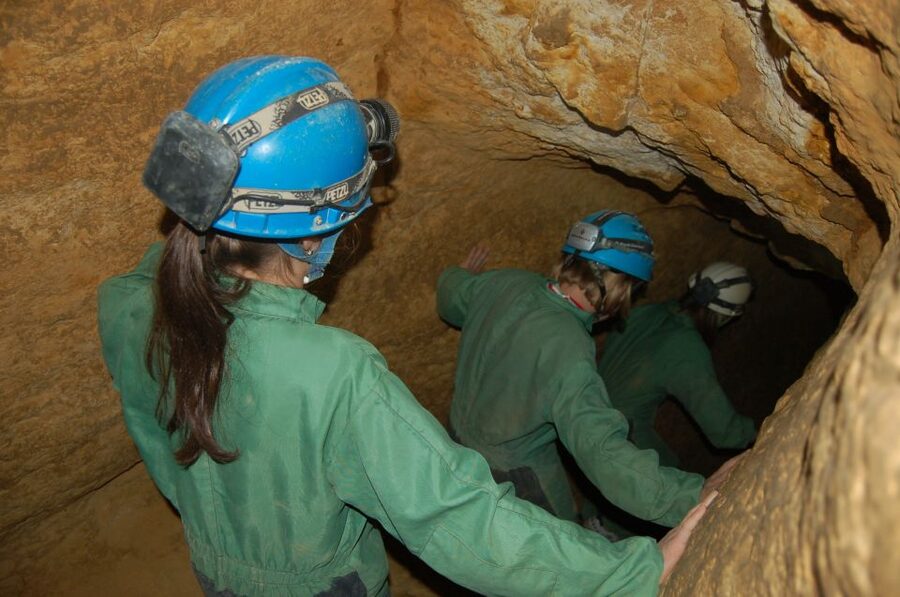 Budapest: Adventure Caving Tour with Guide - Key points to know before you book