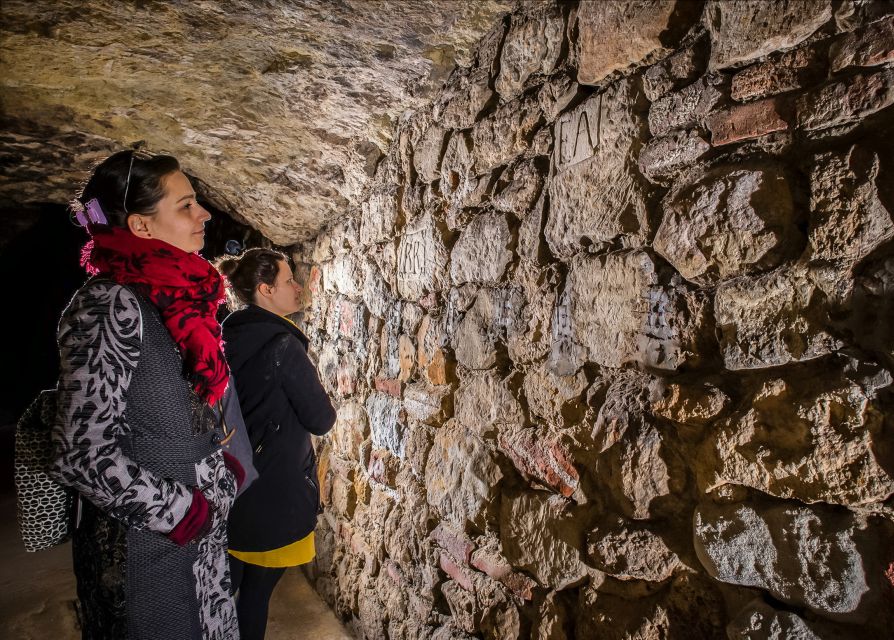 Budapest: Buda Castle Cave Tour - The temperature, clothing, and physical demands