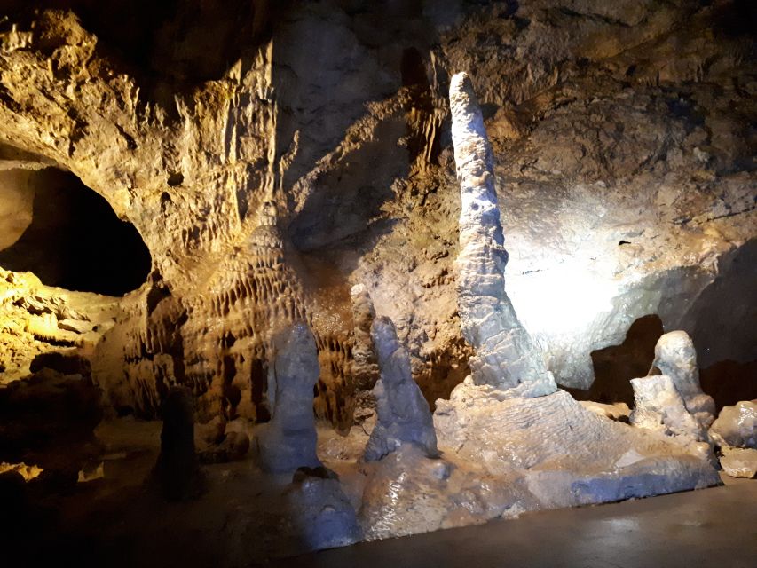 Budapest: Semlő-hegyi & Pál-völgyi Caves Guided Walking Tour - Is $52 good value?