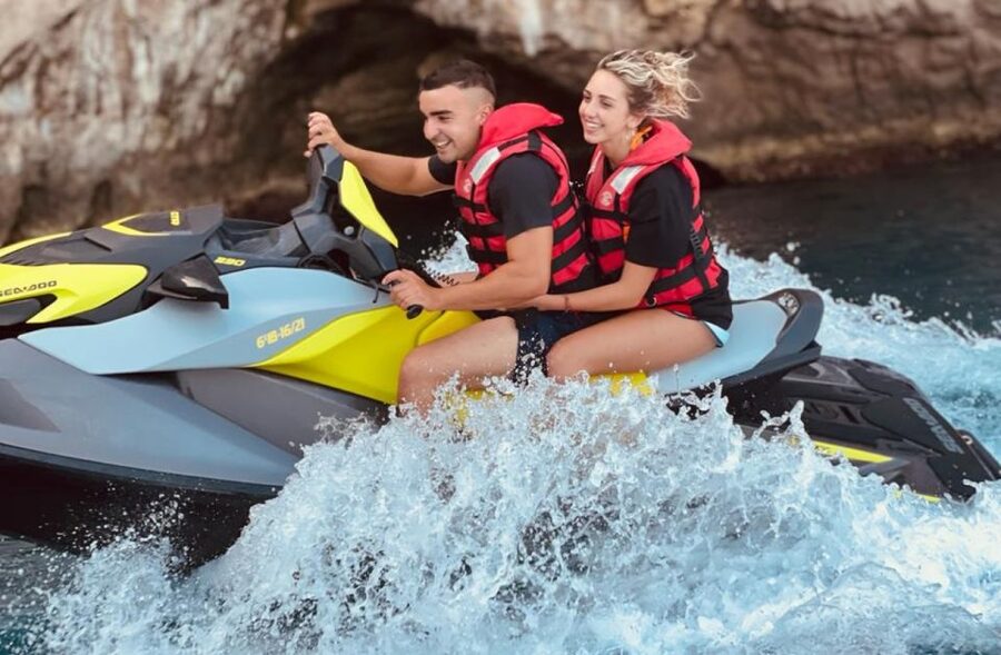 Cala Millor: Jetski Tour of Sea Lion Cave or Caves of Artà - Sharing the jet ski and judging the price