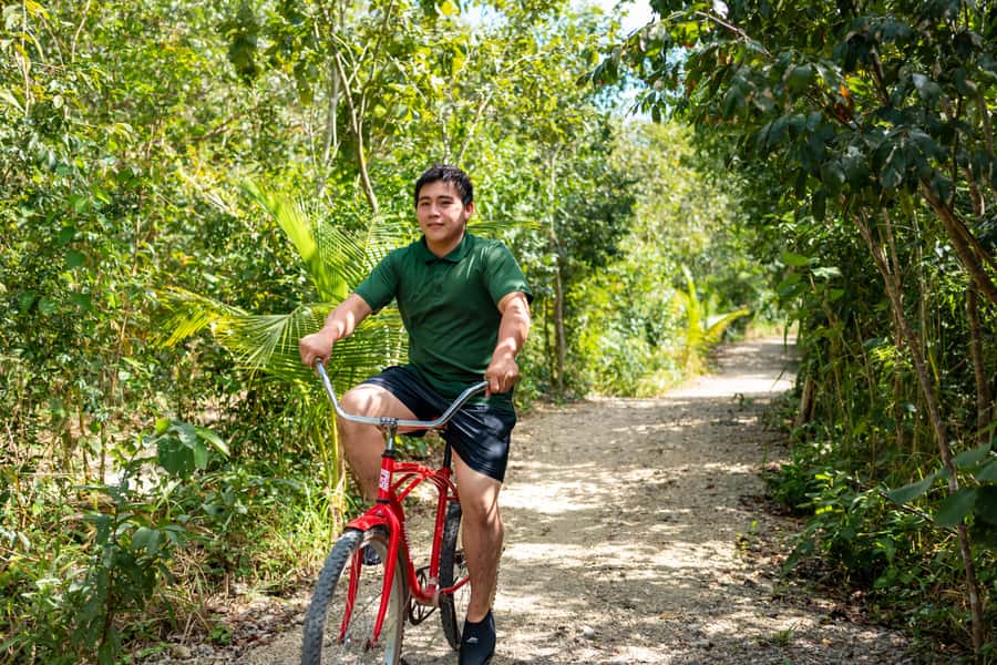 Cancun: Cenotes El Retoño entrance with transportation, lunch, and guided tour. - Key points to know before booking