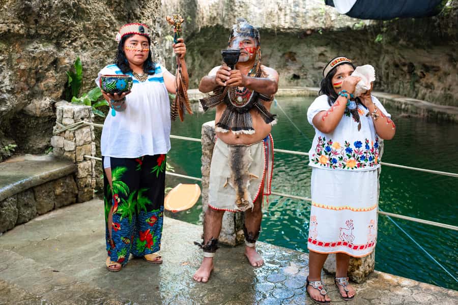Cancun: Cenotes El Retoño entrance with transportation, lunch, and guided tour. - Exploring the park by bicycle
