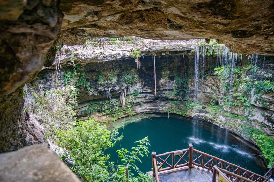 Cancun: Chichen Itza, Cenote & Valladolid Tour with Lunch - Cooling off at Cenote Chichikan