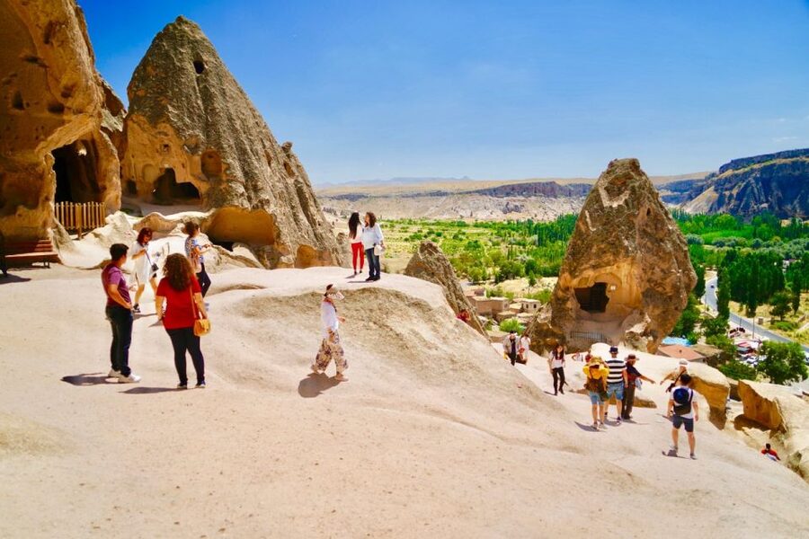 Cappadocia Green Tour: Underground Cities and Ihlara Valley - Going underground at Derinkuyu