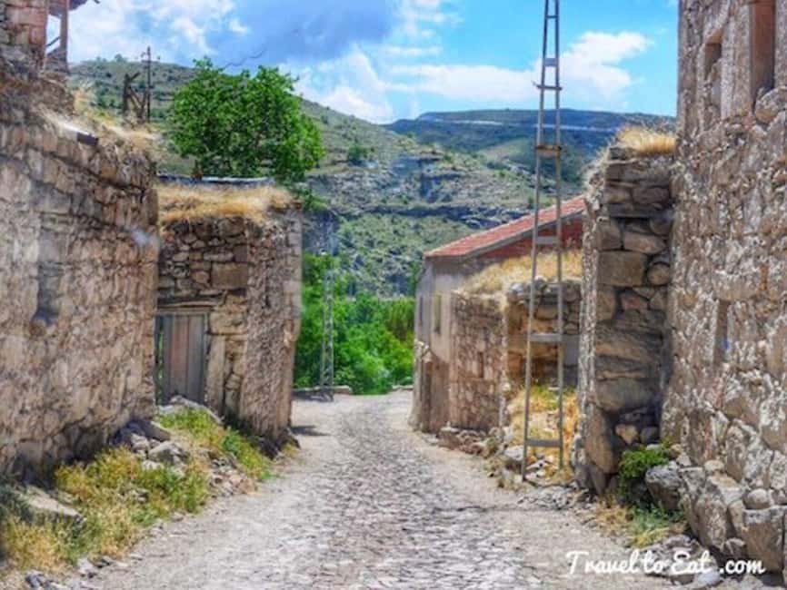 Cappadocia: Green Tour with Underground City & Ihlara Valley - Belisırma lunch and a taste of the local setting