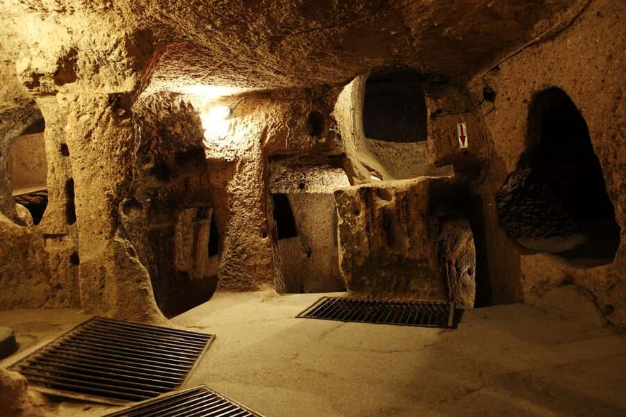 Cappadocia: Highlights Tour (Red Tour & Underground City) - Avanos, pottery, and the shopping stops