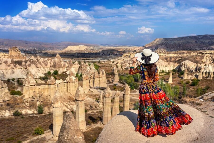 Cappadocia: North (Red) Tour With Lunch options - Guides, vehicles, and the feel of the day