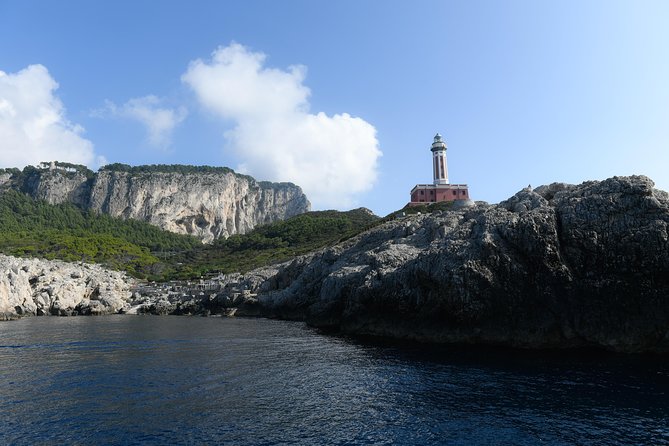 Capri Coast to Coast: Boat Tour with Optional Blue Grotto - Commentary, seating, and group size