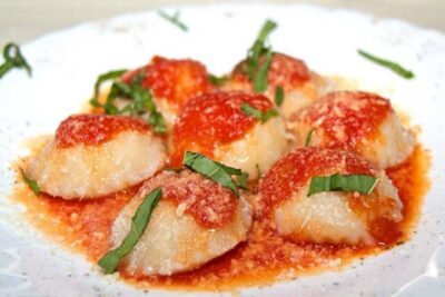 Capri: DIY Day Trip with Blue Grotto, Funicular & Lunch
