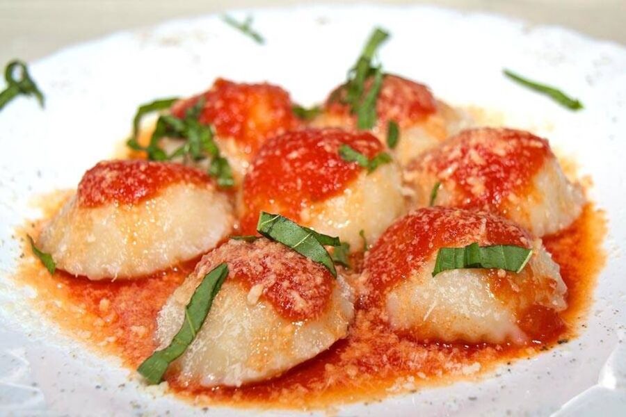 Capri: DIY Day Trip with Blue Grotto, Funicular & Lunch - Start at Marina Grande with the island boat tour