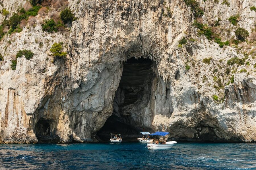 Capri: Island Boat Tour and Optional Blue Grotto Visit - The full coastal circuit and the skipper’s commentary