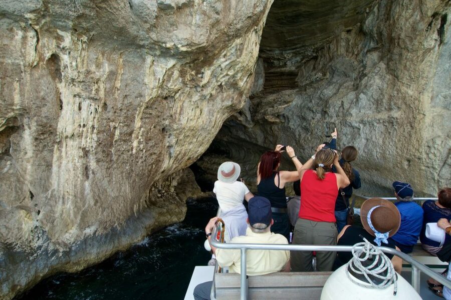 Capri: Island Sightseeing Tour with Blue Grotto Stop - Faraglioni and the Natural Arch