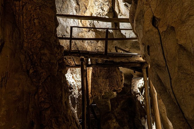 Capricorn Caves Cathedral Cave Tour - Who should book Cathedral Cave?