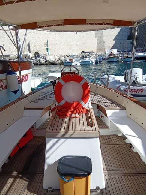 CASTRO-MALEPASSO: 3H CAVES BOAT TOUR WITH APERITIVE - Palombara Cave and the coast’s natural details