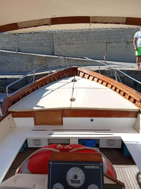 CASTRO-MALEPASSO: 3H CAVES BOAT TOUR WITH APERITIVE - The blue water of Azzurra Cave