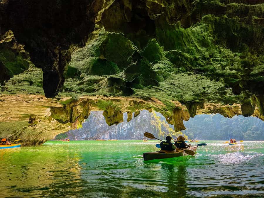 Cat Ba: Lan Ha and Ha Long Bay Boat Tour with Kayaking, Cave - Key things to know before booking