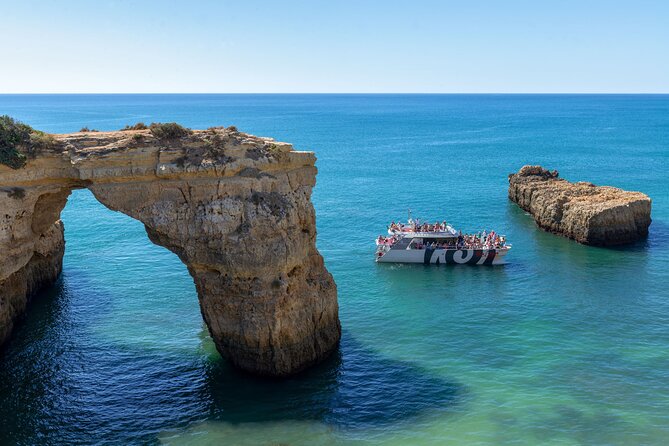 Caves and Coastline Cruise from Albufeira to Benagil - Choosing the right seat on the catamaran