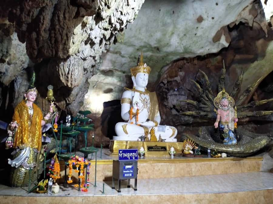 Chiang Mai: Full-Day Chiang Dao Caving & Jungle Kayaking - Kayaking the Mae Ping through bamboo and jungle