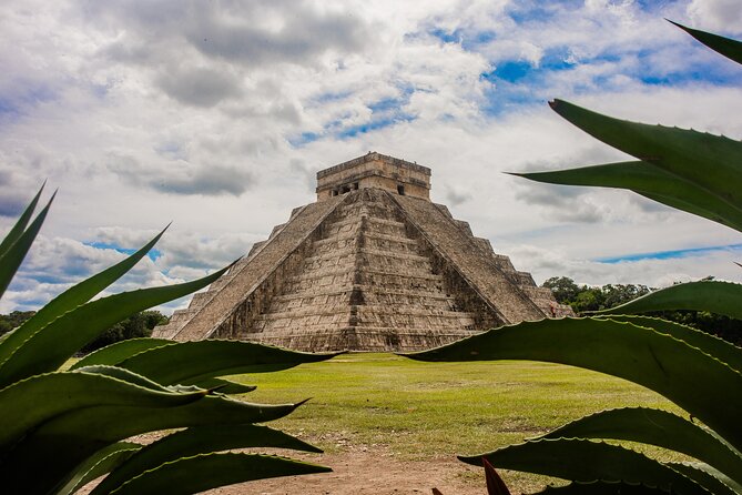 Chichen Itza, Cenote and Valladolid Small Group Day Trip - Valladolid: lunch, colonial streets, and a short pause