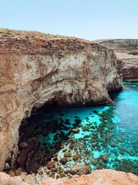Comino & Gozo: Blue & Crystal Lagoons Cruise with Sea Caves - Why the small boat changes the Comino experience
