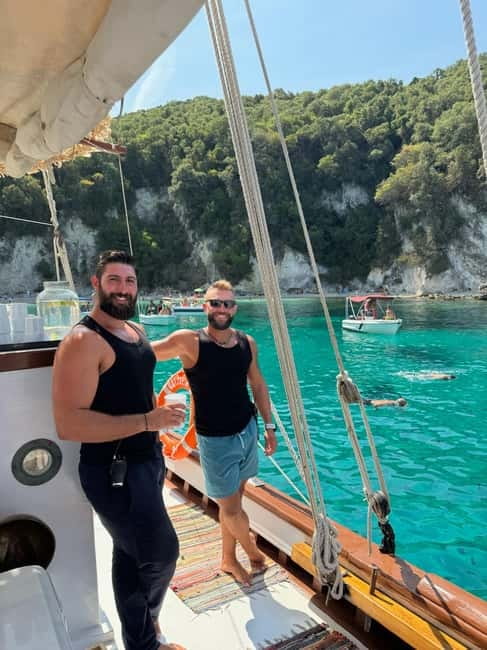 Corfu: Blue Lagoon and Cave Cruise with Drinks and Lunch - Entering Papanikolis Cave