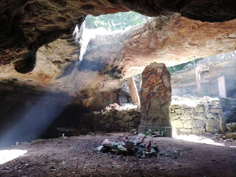 Cozumel: 5-Hour Private Caves and Ruins Tour with Lunch - A tequila stop with a local feel