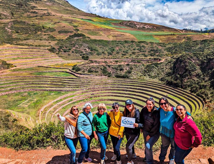 Cusco:Chinchero,Moray & Salt Mines drop-off in Ollantaytambo - Chinchero: start with living Andean craft