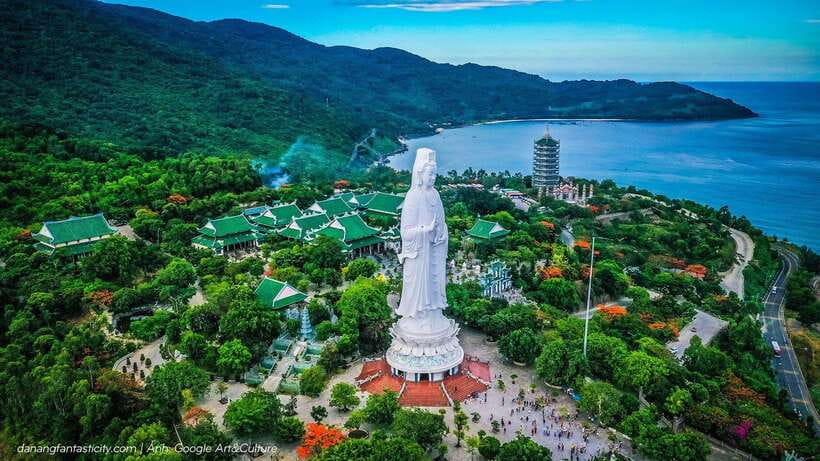 Da Nang: Golden Bridge, Lady Buddha, Marble Mt & Am Phu Cave - The road to Ba Na Hills and the Golden Bridge