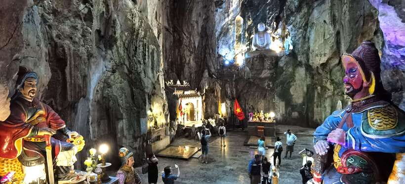 Da Nang/Hoi An: Marble & Monkey Mountains with Am Phu Cave - Lunch adds a local pause to a busy morning