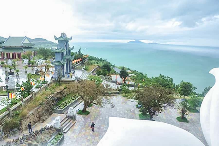 Da Nang: Lady Buddha, Marble Mountains, and Am Phu Cave Tour - Why this half-day route works so well