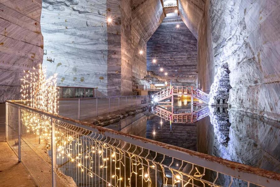 Day Trip Bucharest to Slanic Prahova Salt Mine - Entering the underground galleries