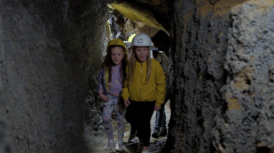 Doolin Cave Tour: Experience Europe's Largest Stalactite - Seeing the giant formation underground