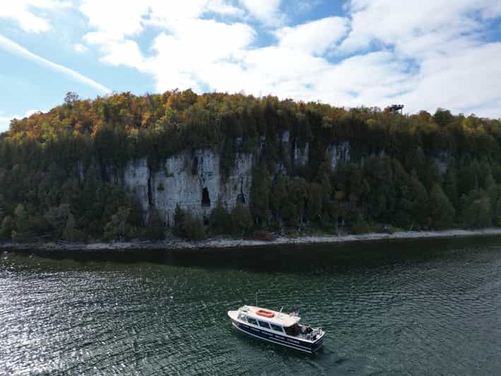 Door County: Peninsula Park Caves & Ephraim North Cruise - A boat ride shaped by cliffs and stories