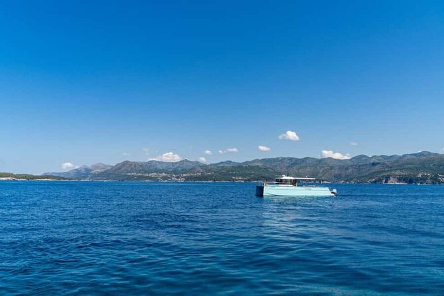 Dubrovnik: Blue Cave Catamaran Tour with Drinks and Snorkel - Why this four-hour catamaran works well from Dubrovnik