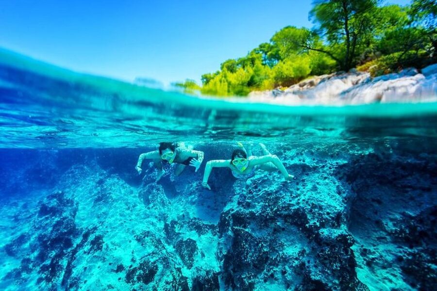 Dubrovnik: Blue Cave & Sunj Beach Boat Tour with Drinks - Drinks, snorkeling gear, and what the price covers