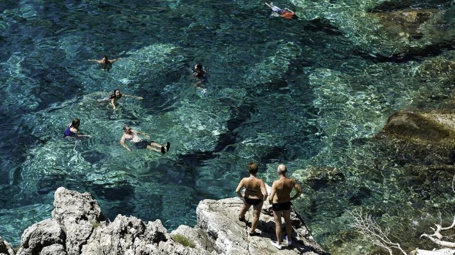 Dubrovnik: Blue Cave Tour with Panoramic Old Town View - Why this four-hour boat trip works so well