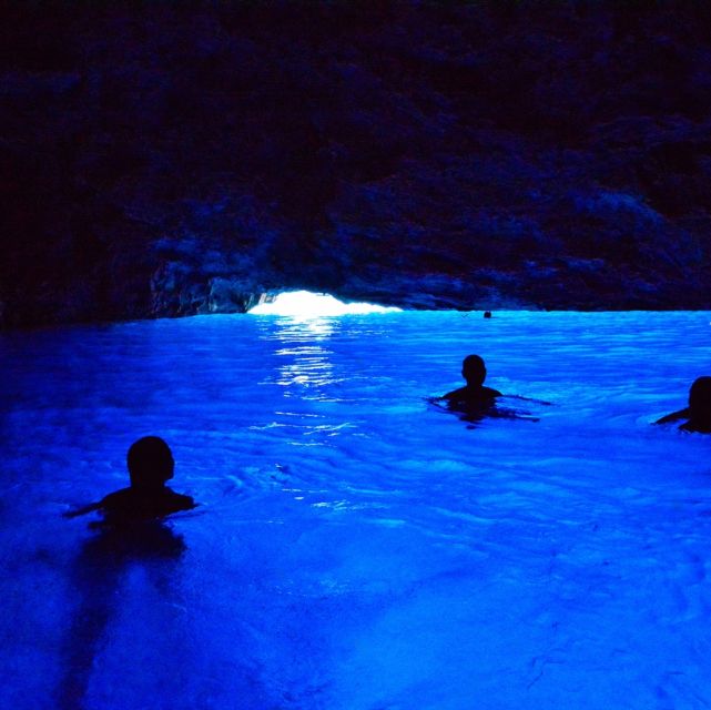 Dubrovnik: Blue & Green Caves Private Boat Tour with Drinks - From Gruz harbor to the open water