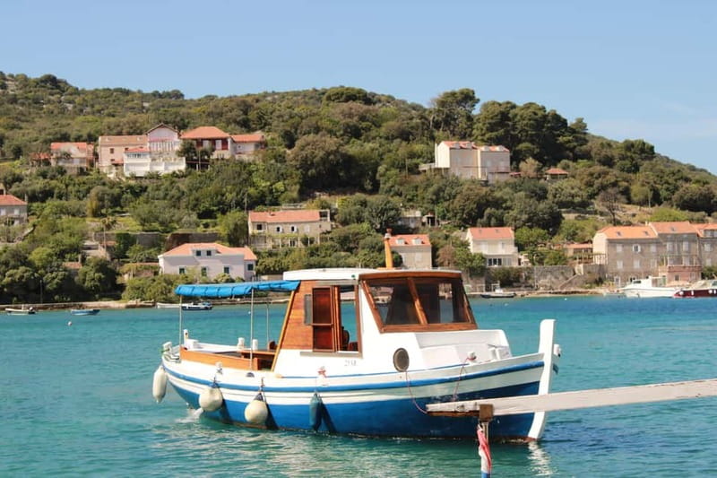Dubrovnik: Full-Day Blue Cave & Elaphiti Islands Boat Tour - Food, drinks, and the pace on board