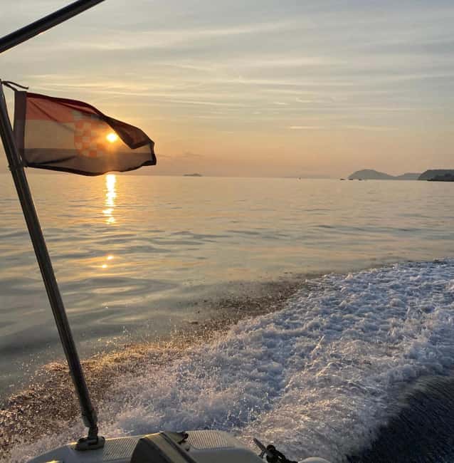 Dubrovnik: GlassBoat Panorama/Sunset Tour with Guide & Caves - Why this short Dubrovnik cruise is worth your time