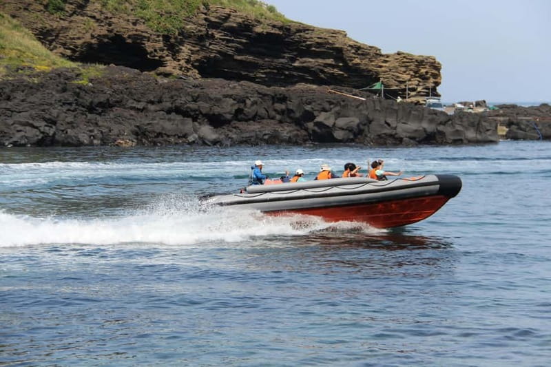 Durres & Tirana: Speed Boat Trip to Sazan, Karaburun & Cave - The final hour in Vlora