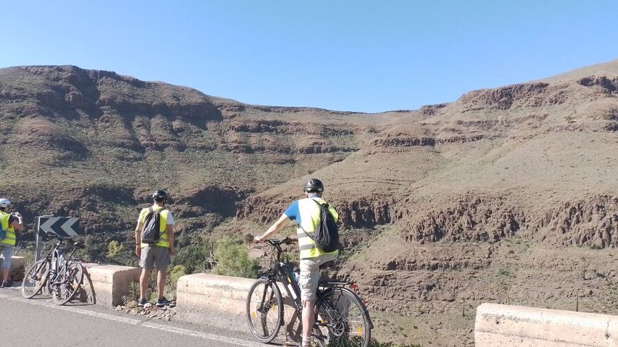 E-Bike Mountain Tour in Natural Park +Option Tapas in a Cave - Who should book this ride?