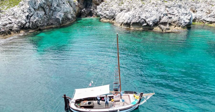 East Palermo: boat tour among caves and breathtaking landscapes - Tre Piscine brings another chance to snorkel
